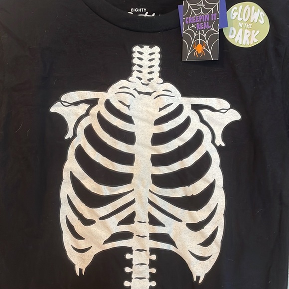 Eighty Eight Size 6 Glow in the dark shirt - Picture 2 of 8